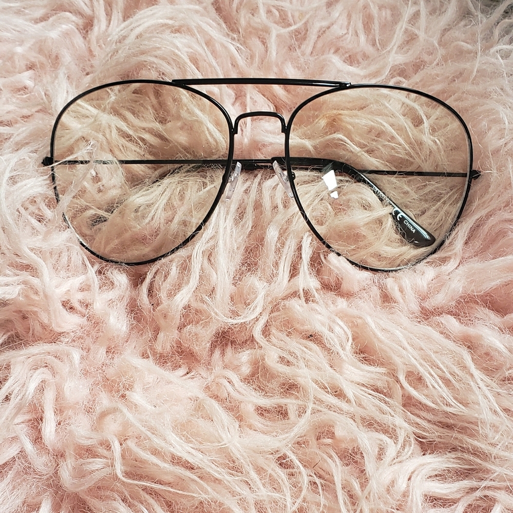Oversized Aviator glasses